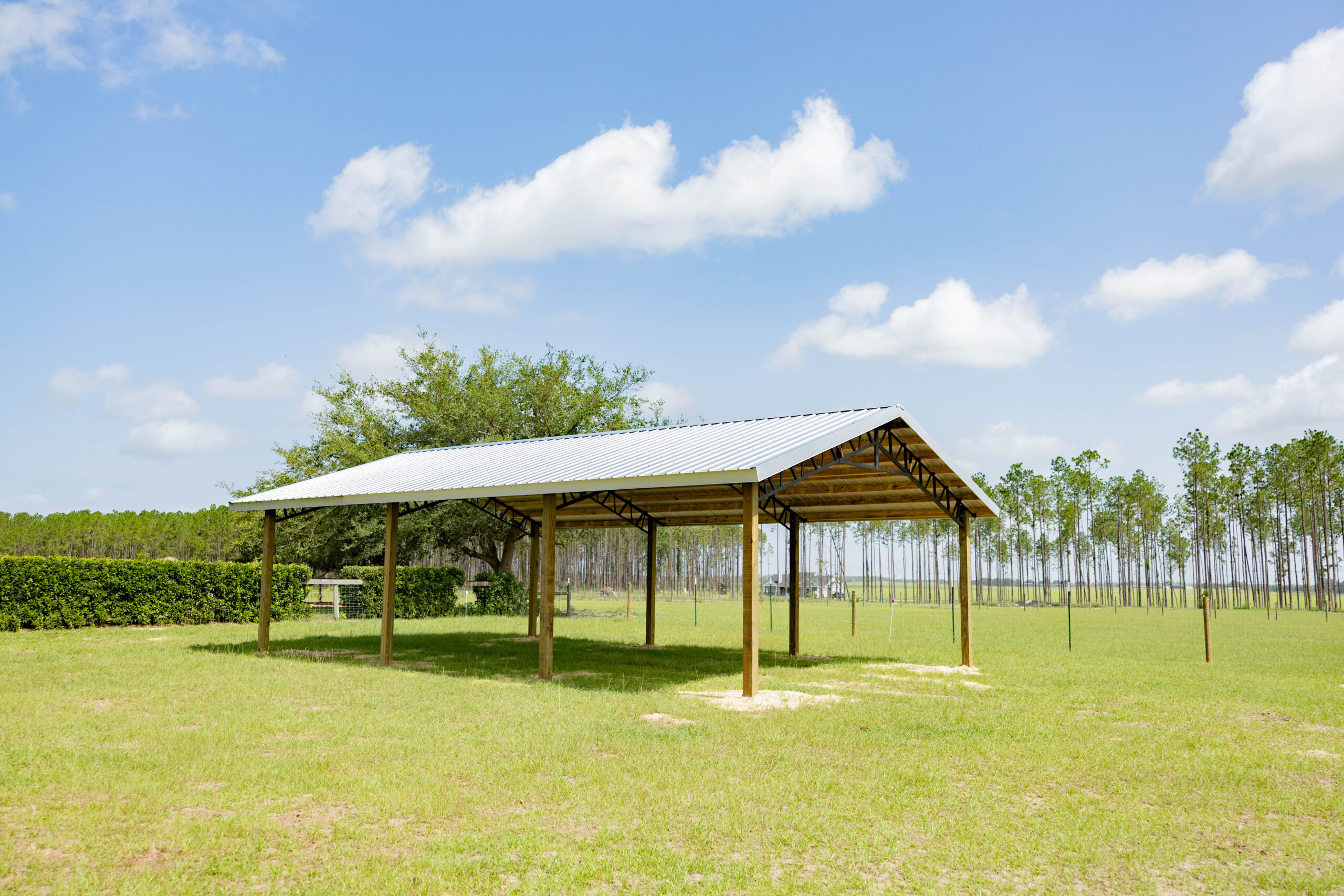 30x40 pole barn built by Southern Pro Fence